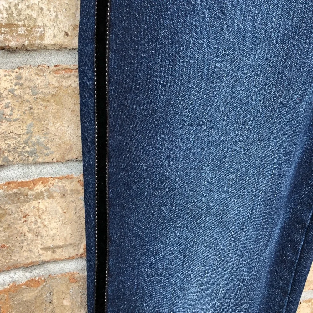 Talbots Flawless Stretchy Black Velvet‎ Trim Sides Blue Wash Slim Ankle Jeans 6